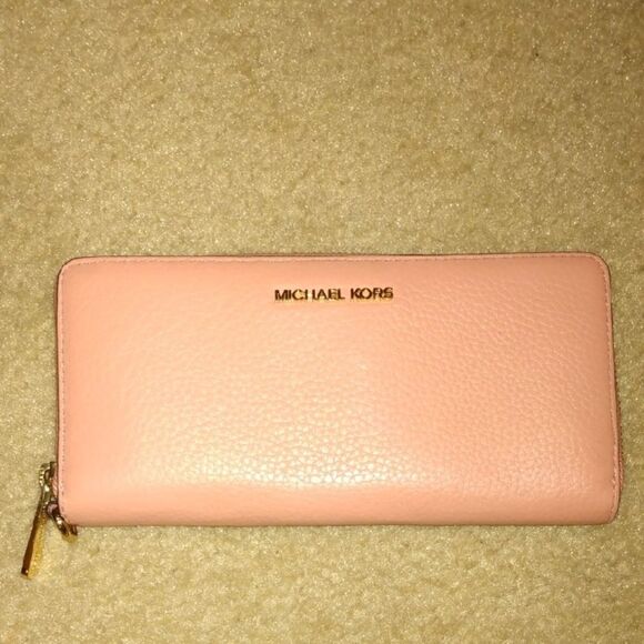 Michael Kors Blush Pink Leather Wallet - Picture 1 of 4